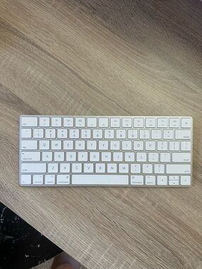 Apple Silver Wireless Magic Keyboard 2